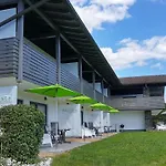 Bayvista Mit Bergblick By Interhome *